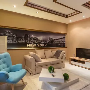 Super Super Location - 2 , Budapest Magyarország